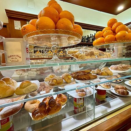 Les Suites Di Adi Apt باري المظهر الخارجي الصورة